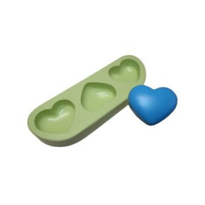FORMA DE SILICONE PARA SABONETE ARTESANAL FORMATO  CORAÇÃO MINI 3 CAVIDADES